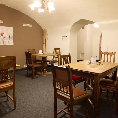 Bassermann Hostel *