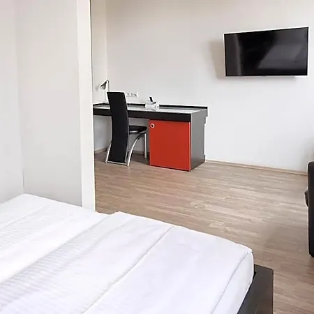 Hostel Villa-bassermann, Stilvoll, 2 Min Zum Schloss, Schnelles Wlan & Parkplatz