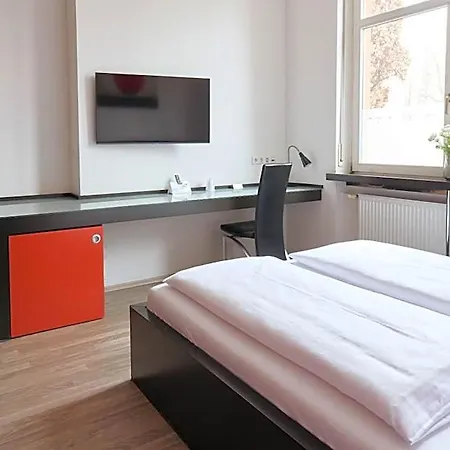 Villa-bassermann, Stilvoll, 2 Min Zum Schloss, Schnelles Wlan & Parkplatz * Σβέτζινγκεν