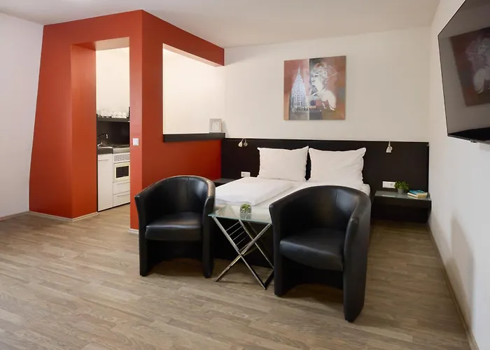 Villa-bassermann, Stilvoll, 2 Min Zum Schloss, Schnelles Wlan & Parkplatz Hostel *