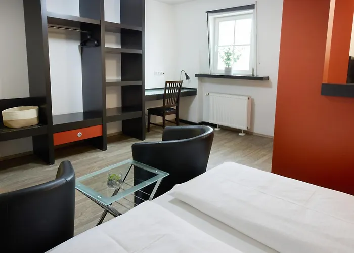 Villa-bassermann, Stilvoll, 2 Min Zum Schloss, Schnelles Wlan & Parkplatz *